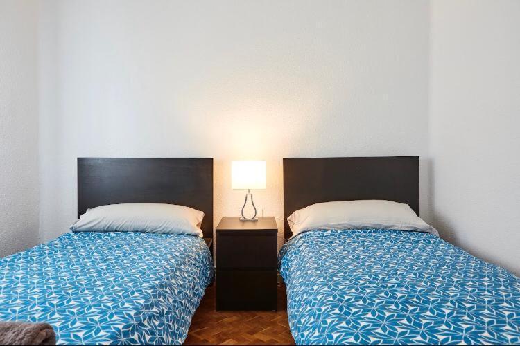 Apartamento Pamplona Bagian luar foto